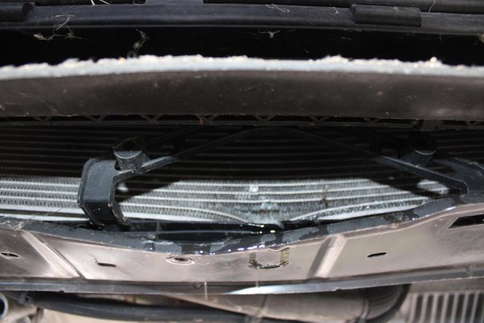 Peugeot 308 1.5 Blue HDi 130 16V Sloopvoertuig (2022, Grijs)