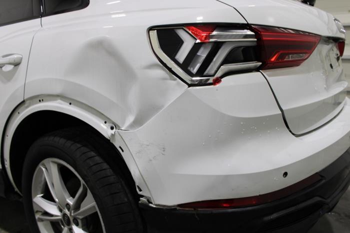 Audi Q3 1.5 35 TFSI 16V Sloopvoertuig (2024, Wit)