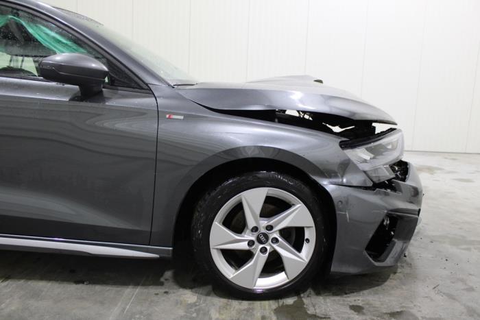 Audi A3 Sportback 2.0 30 TDI 16V Sloopvoertuig (2022, Grijs)