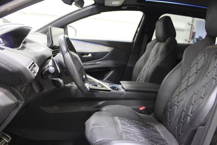 Peugeot 3008 II 1.6 16V Hybrid4 Sloopvoertuig (2023, Zwart)