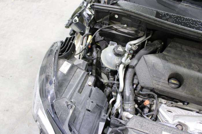 Peugeot 3008 II 1.6 16V Hybrid4 Sloopvoertuig (2023, Zwart)