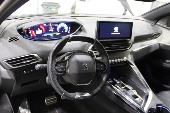 Peugeot 3008 II 1.6 16V Hybrid4 Sloopvoertuig (2023, Zwart)