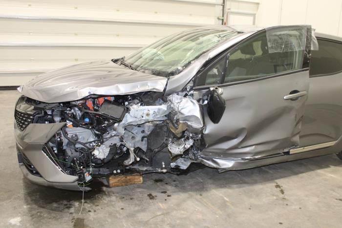 Renault Clio V 1.6 E-Tech 145 16V Sloopvoertuig (2024, Grijs)