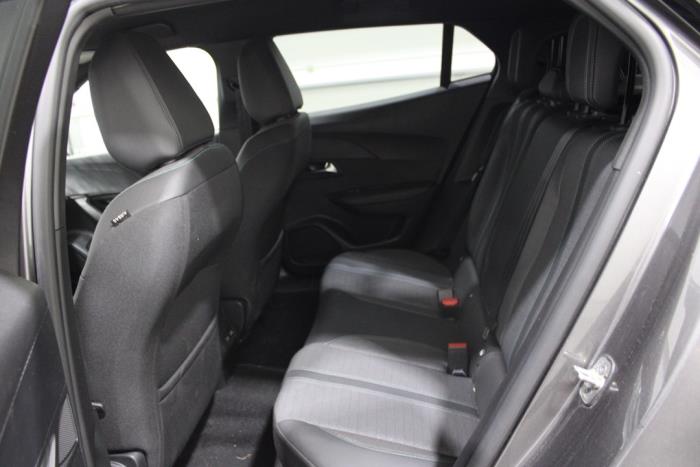 Peugeot 2008 1.5 BlueHDi 130 Sloopvoertuig (2023, Grijs)