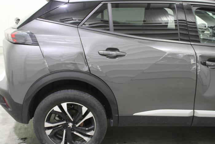Peugeot 2008 1.5 BlueHDi 130 Sloopvoertuig (2023, Grijs)