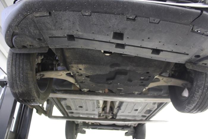 Peugeot 2008 1.5 BlueHDi 130 Sloopvoertuig (2023, Grijs)