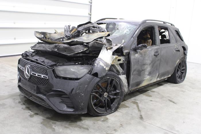 Mercedes GLE Sloopvoertuig (2024, Zwart)