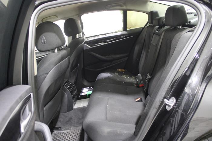 BMW 5 serie 520d 2.0 TwinPower Turbo 16V Sloopvoertuig (2018, Zwart)