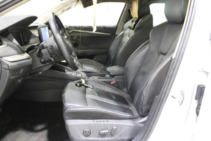 Skoda Octavia Combi 2.0 TDI GreenTec 16V Sloopvoertuig (2023, Wit)