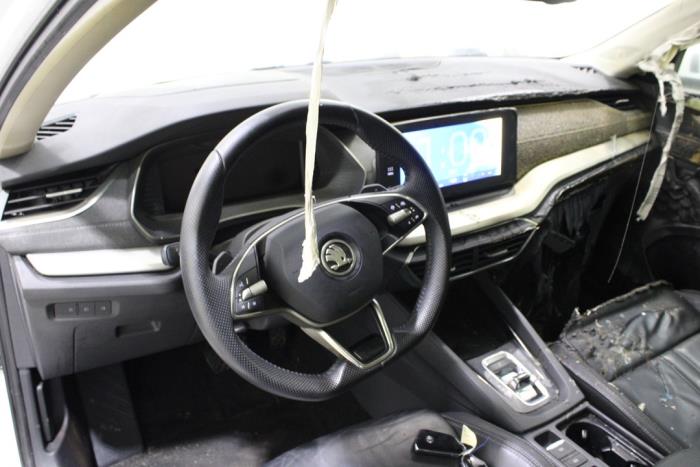 Skoda Octavia Combi 2.0 TDI GreenTec 16V Sloopvoertuig (2023, Wit)