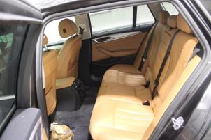 BMW 5 serie Touring 518d 2.0 TwinPower Turbo 16V Mild Hybrid Sloopvoertuig (2020, Grijs)