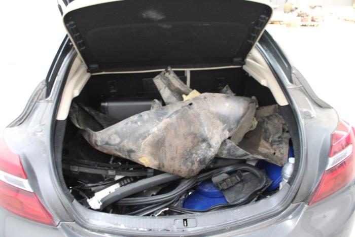 Opel Insignia 1.4 Turbo 16V Ecotec Sloopvoertuig (2016, Grijs)