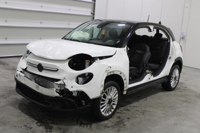 500X (334), SUV, 2014