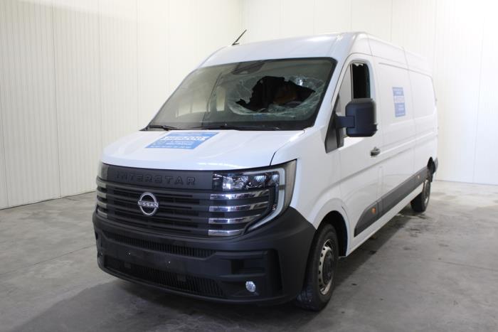 Nissan Interstar