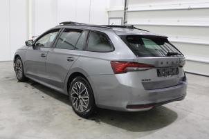 Skoda Octavia Combi 1.5 TSI MHEV 16V Sloopvoertuig (2024, Grijs)
