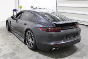Porsche Panamera 4.0 V8 4S Diesel Sloopvoertuig (2019, Grijs)