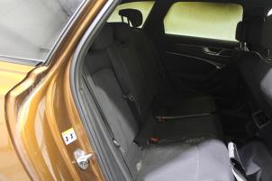 Audi A6 Avant 2.0 35 TDI Mild hybrid Sloopvoertuig (2023, Geel)