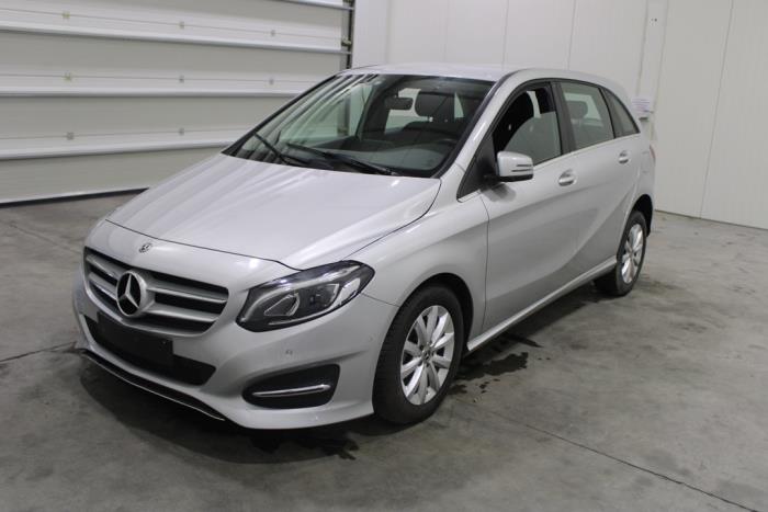 B (W246/W242), Voiture à hayon, 2011 / 2018