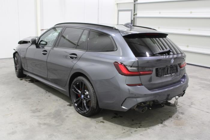 BMW 3 serie Touring 320e 2.0 TwinPower Turbo 16V Sloopvoertuig (2022, Grijs)