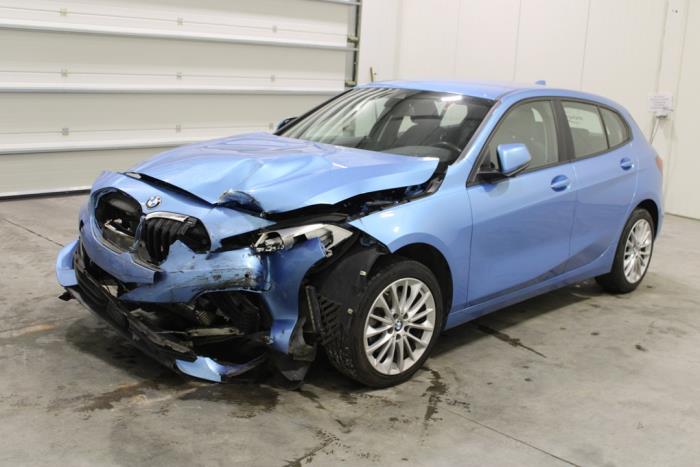 BMW 1 serie 118i 1.5 TwinPower 12V  (Sloop)