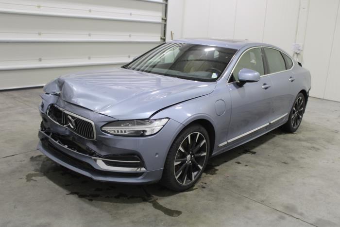 Volvo S90 II 2.0 T8 Twin Engine 16V AWD  (Sloop)