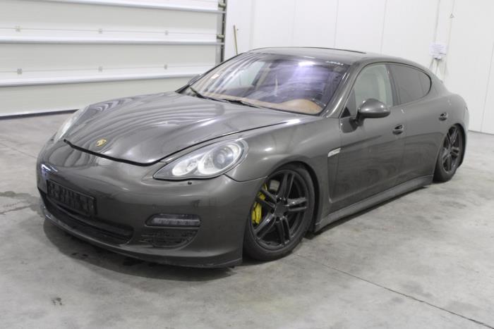 Panamera (970), Voiture à hayon inclinée, 2009 / 2016