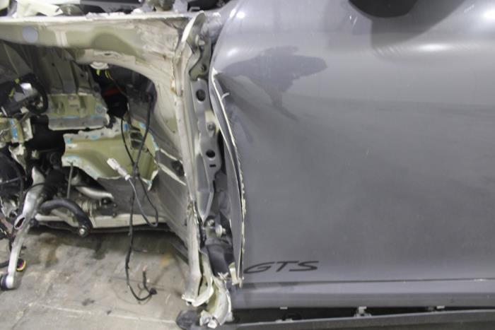 Porsche 911 V5616