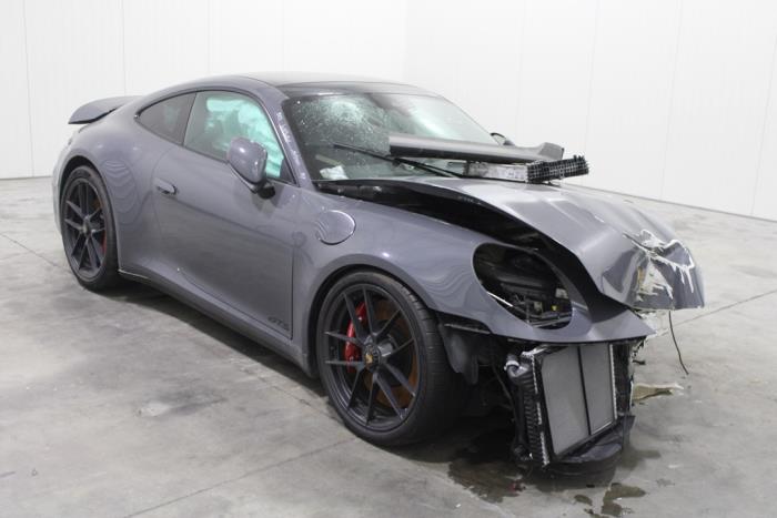 Porsche 911 V5616