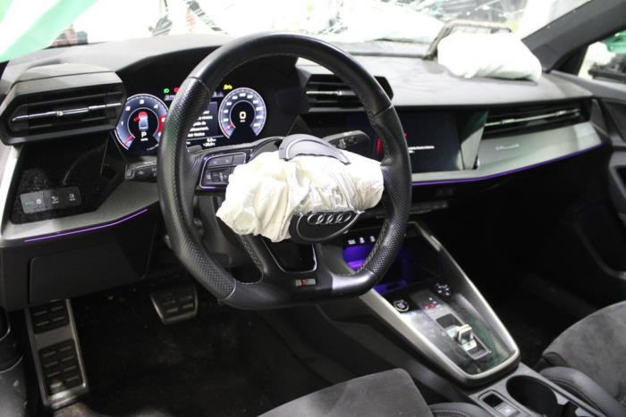 Audi A3 V5638