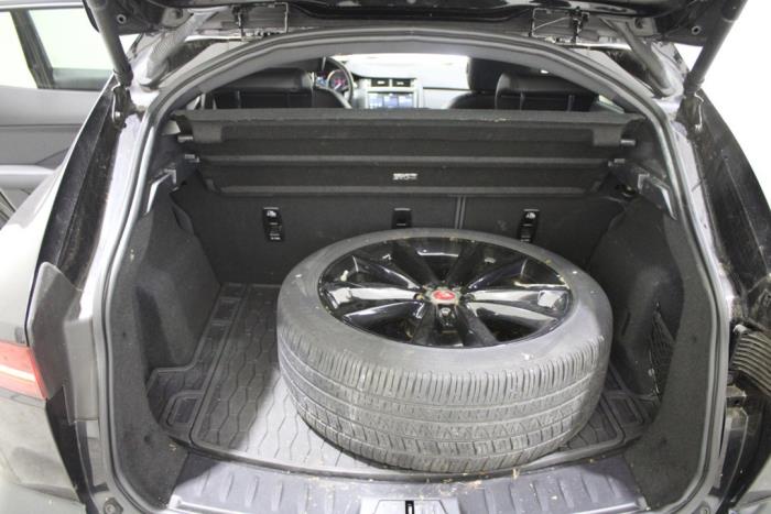 Jaguar E-Pace V5645