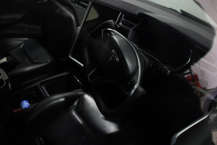 Tesla Model S V5648