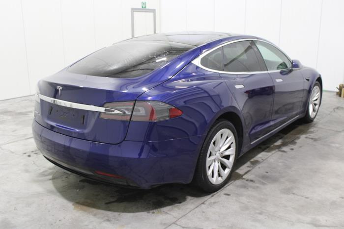 Tesla Model S V5648
