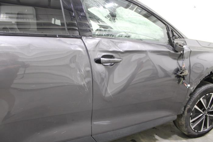 DS Automobiles DS7 Crossback V5667