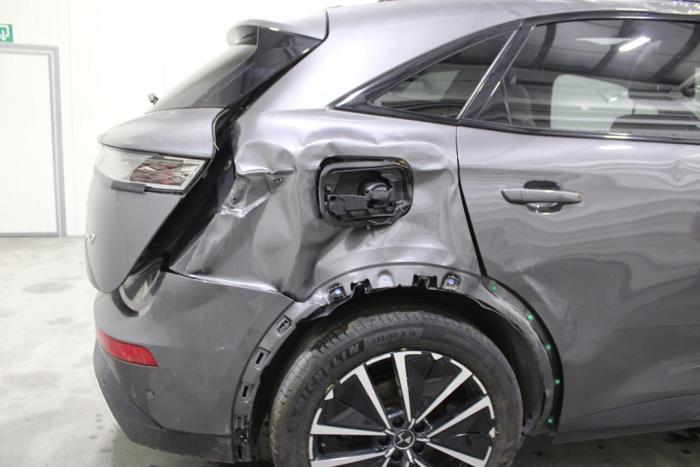 DS Automobiles DS7 Crossback V5667