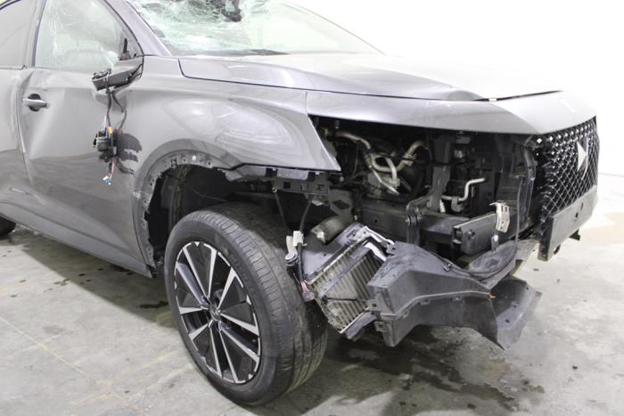 DS Automobiles DS7 Crossback V5667