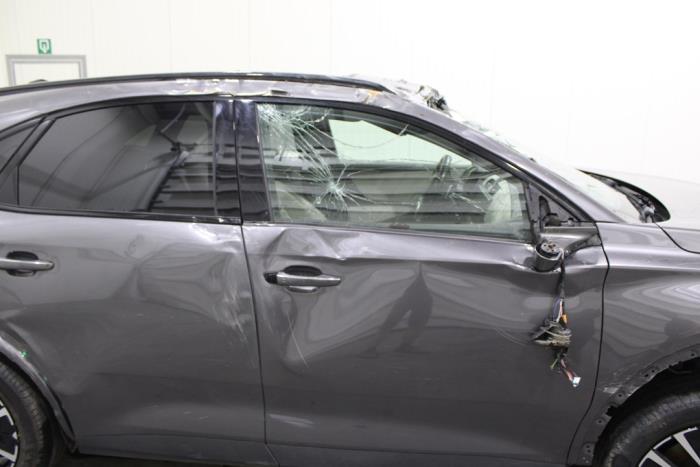 DS Automobiles DS7 Crossback V5667