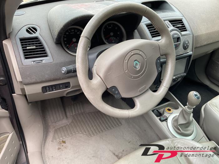 Renault Megane II CC 2.0 16V Sloopvoertuig (2005, Grijs)