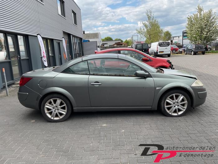 Renault Megane II CC 2.0 16V Sloopvoertuig (2005, Grijs)