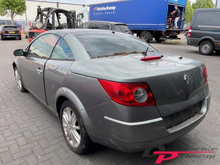 Renault Megane II CC 2.0 16V Sloopvoertuig (2005, Grijs)