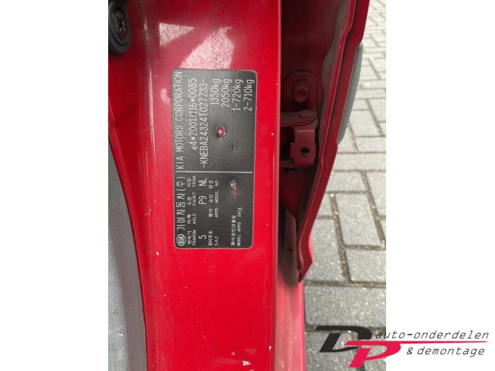 Kia Picanto 1.1 12V Sloopvoertuig (2004, Rood)