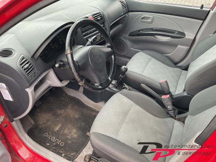 Kia Picanto 1.1 12V Sloopvoertuig (2004, Rood)