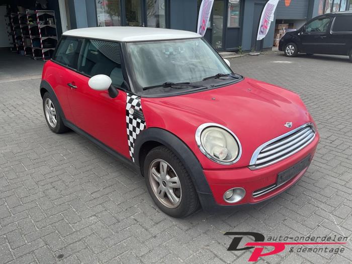Mini Mini 1.6 16V Cooper Sloopvoertuig (2007, Rood)