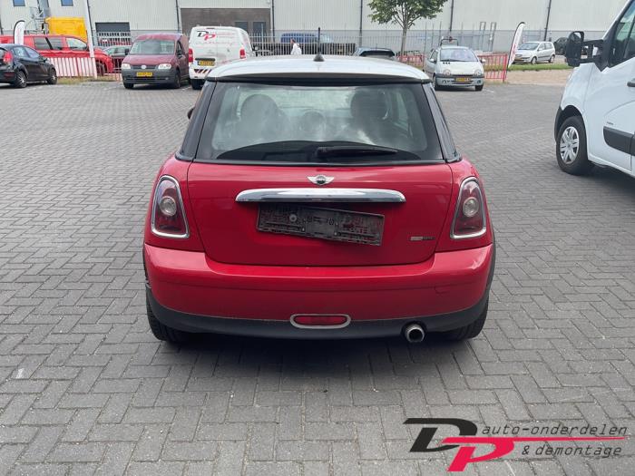 Mini Mini 1.6 16V Cooper Sloopvoertuig (2007, Rood)