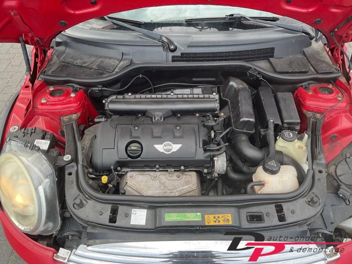 Mini Mini 1.6 16V Cooper Sloopvoertuig (2007, Rood)