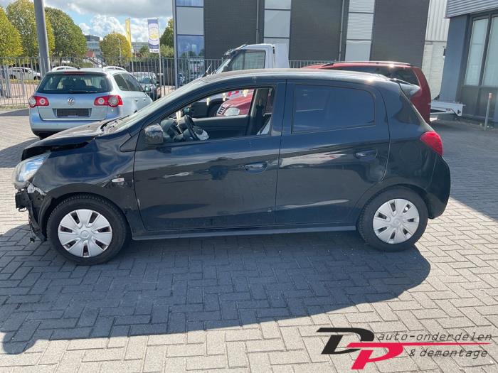 Mitsubishi Space Star 1.2 12V Sloopvoertuig (2013, Zwart)
