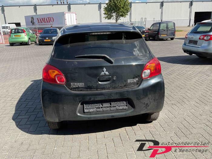 Mitsubishi Space Star 1.2 12V Sloopvoertuig (2013, Zwart)