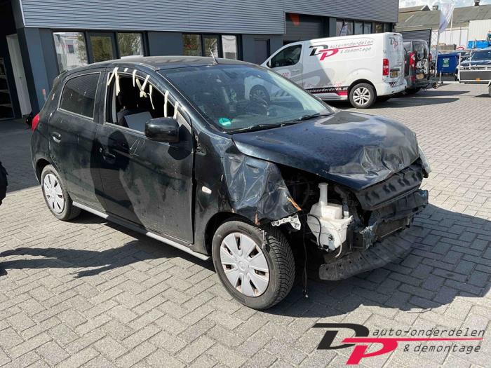 Mitsubishi Space Star 1.2 12V Sloopvoertuig (2013, Zwart)