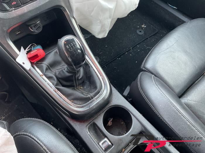 Opel Astra J Sports Tourer 1.4 16V ecoFLEX Sloopvoertuig (2011, Grijs)