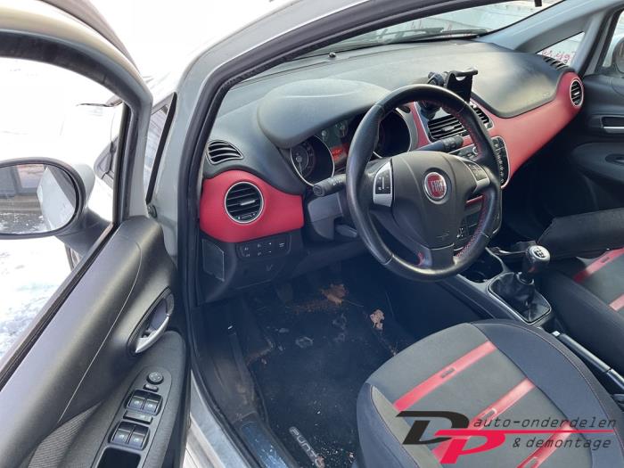 Fiat Punto Evo 1.3 JTD Multijet 85 16V Euro 5 Sloopvoertuig (2011, Wit)