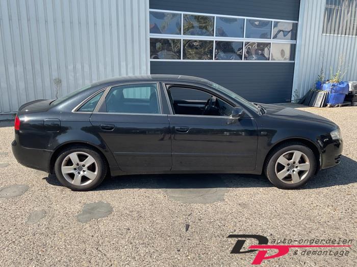Audi A4 1.8 T 20V Sloopvoertuig (2007, Zwart)